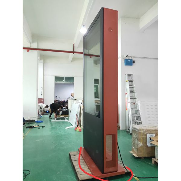 55-inch custom-made vertical advertising screen in black and red for shopping malls
