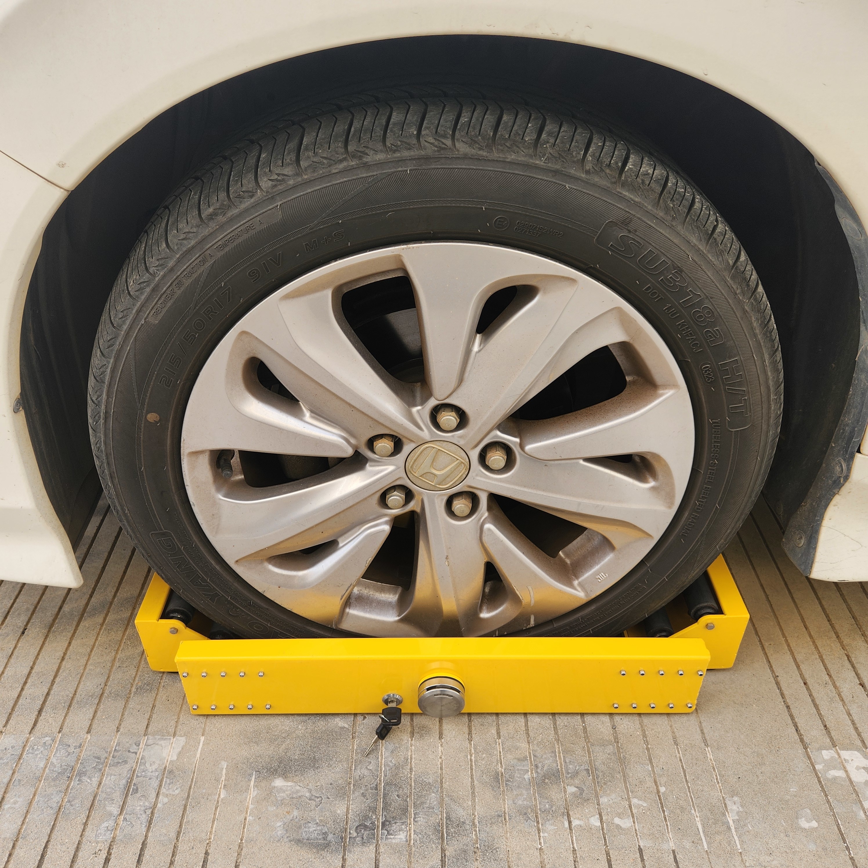 Downhill Skidding Wheel Vehicle Security Lock Antiskid