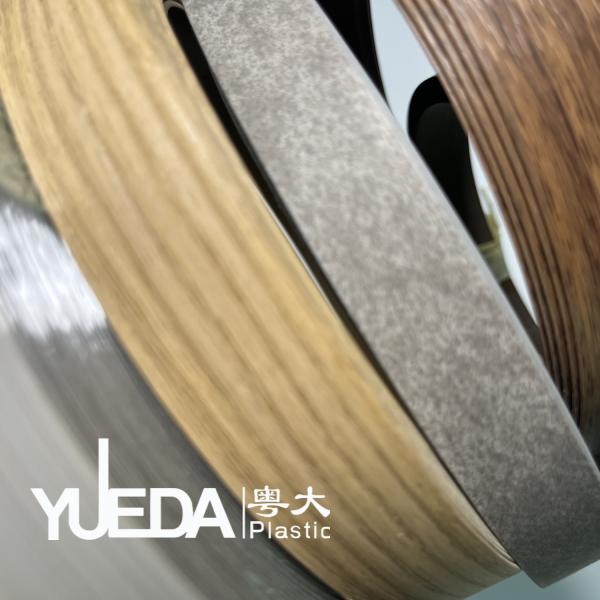 Moderne étanche à l'eau en bois placage bordure bande PVC flexible bordure bande 11 couleurs