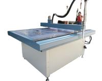 Machine à découper les modèles de carton à plat à commande numérique à double tête pour les motifs de vêtements