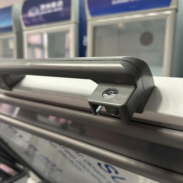 55c Ультра низкотемпературный однодверный нержавеющий сталь внутренний 90 мм сверх толстый грудь энергосберегающий морозильник Dw-55W128