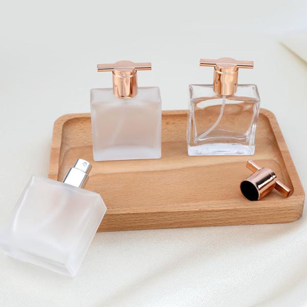 Square 30ml Pressed Glass Perfume Bottle Toner Spray Bottle Cosmetics Subpackage Sample Bottle