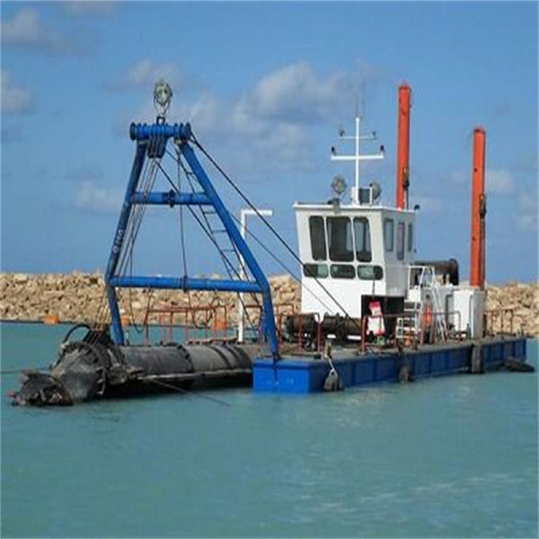 Discharge Distance 2000m 45° Dredging Depth 15m Mud Dredger with ISO Certificati