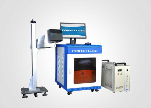 Máquina de marcação a laser Co2 de feixe de laser de 0,01 mm com resfriamento a água 380 V/50 HZ para madeira