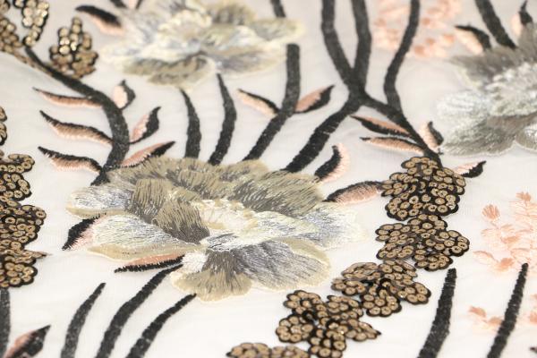 Scalloped  Embroidered Mesh Lace Fabric , Wedding Lace Material With Paillettes