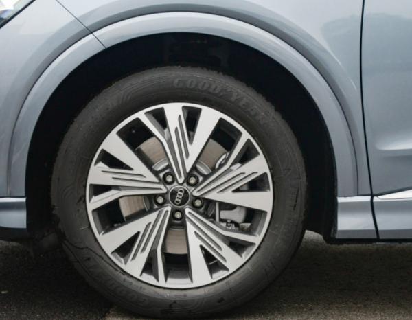 AUDI Q4-Etron 2023 40 elétricos puros da visão de E-Tron Quattro CHUANGJINGZHAIYEXIANG