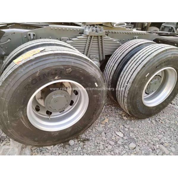 12R22.5 Tyres 371hp 100km/h Used SINOTRUK HOWO Tractor truck Euro 2