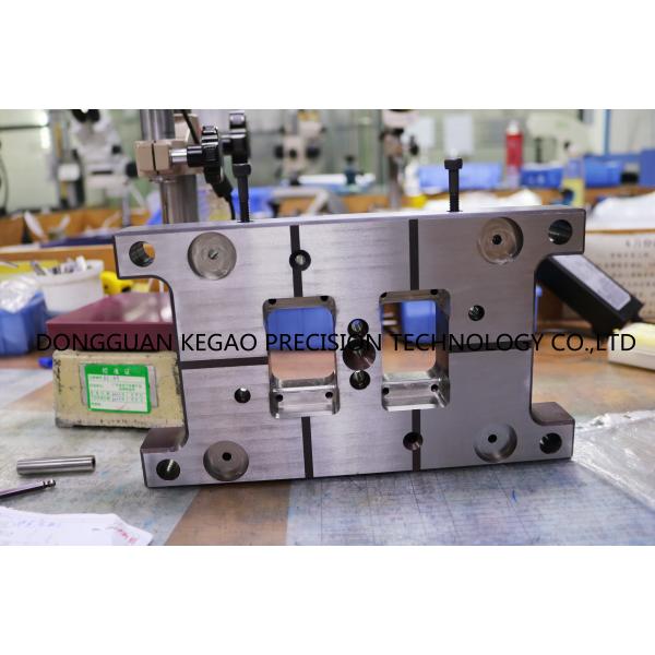 Части прессформы соединителя точности, материал прессформы H13 плиты полости