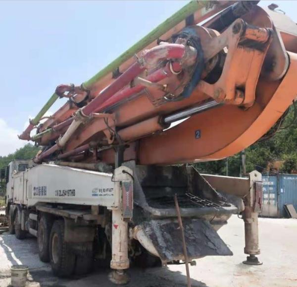 Zoomlion 52m Concrete Pump Boom Pump with Feeding Height and Spare Parts Avaliable