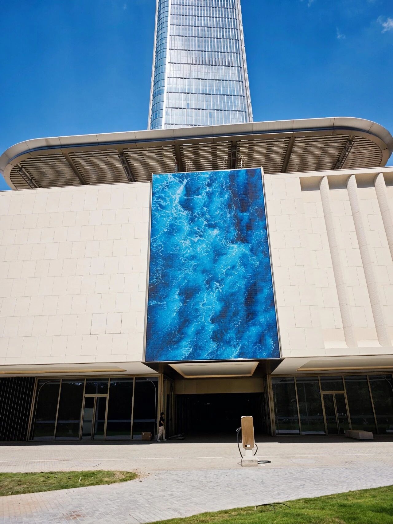 Energy Saving Aluminum Advertising Outdoor LED Screen High Brightness LED Display