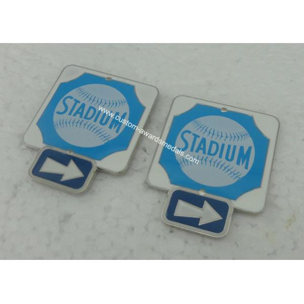 Business Promotional Soft Enamel Epoxy Award Pin , Photo Etched Club Pin