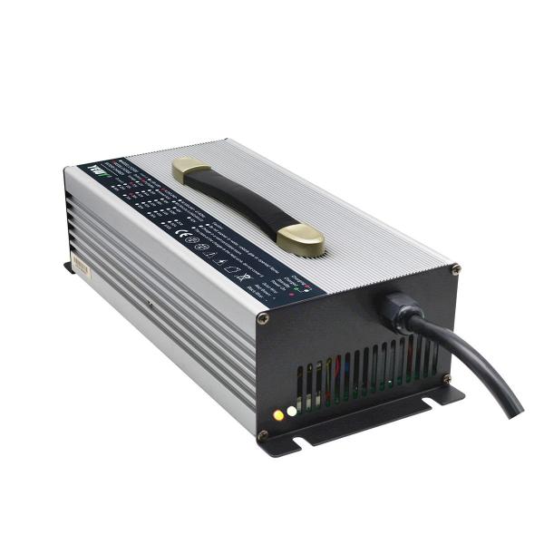 12V 100A Intelligent Forklift Lithium Ion Battery Chargers Economic Design