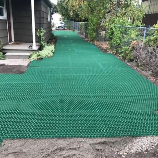 Plastic Grass Grid Parking Lot Paving Gravel Grid for Commercial Landscape Greening Products Golf Lane Garden Path Design