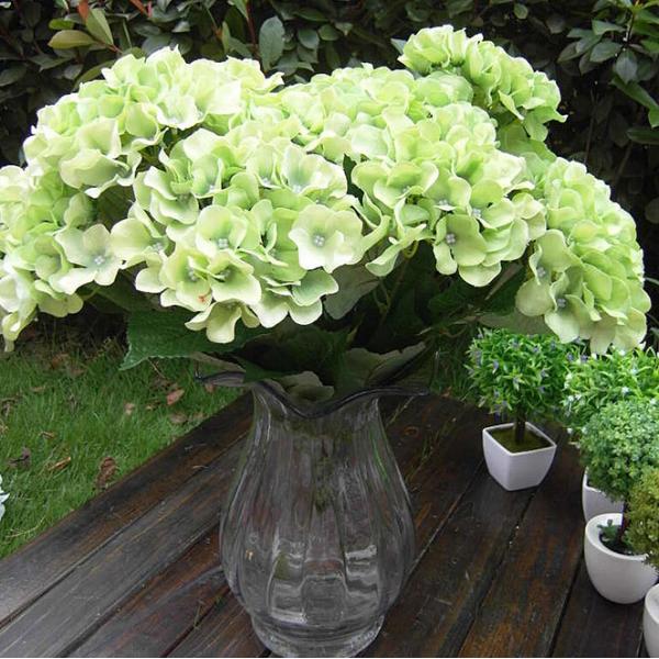 UVG Factory Price Silk Flower Wedding Bouquet Wholesale Artificial Hydrangea Flowers