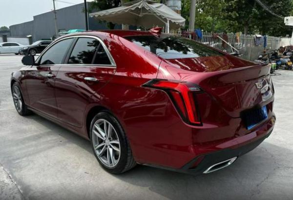 2021 Cadillac usado de ct4 Sedan Gás gasolina 2.0T 237PS L4 174kW/350Nm R18 Modelo de luxo LHD carro usado para venda