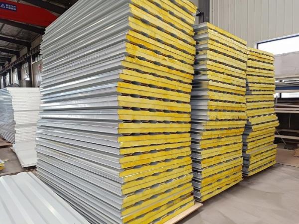 50 - 200mm Insulated Sandwich Panel Heat / Sound Insulation Fire / Water Proof