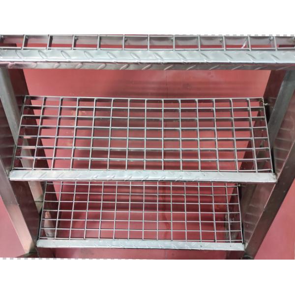 T3 Stainless Steel Ladder Step Plate For Indoor Use In Chemical Plant Workshop