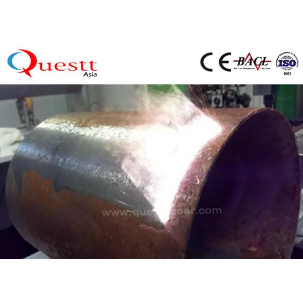 Máquina de limpieza del laser de la fibra de Mopa para la pintura/el moho/el óxido en el automóvil de la nave