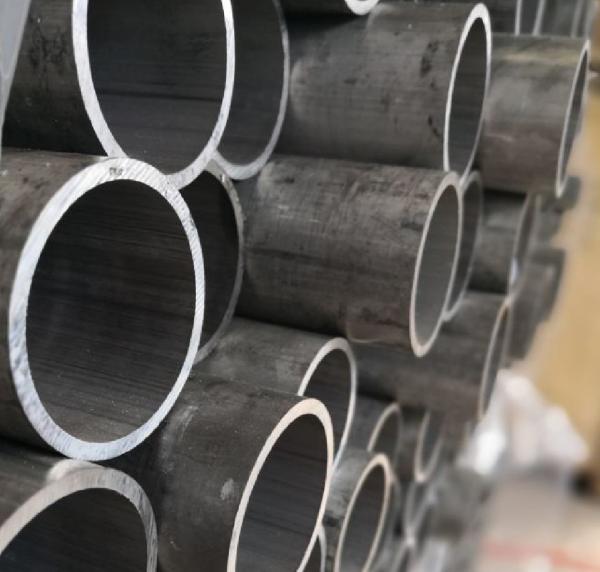Corrosion Resistance 2024 Seamless Aluminum Tubing With High Strength 2.4 Meters Length