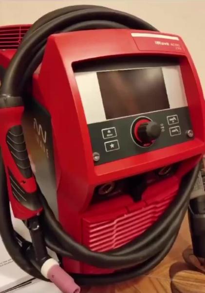 MIG / MAG Fronius Welding Device 230V / 400V Input Voltage