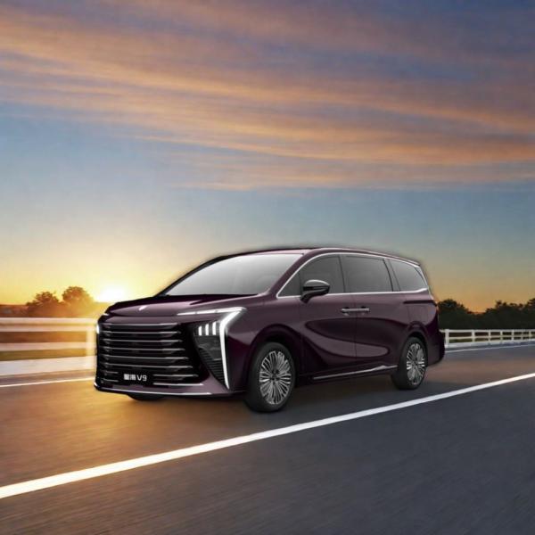 2024 DONGFENG FORTHING V9 PHEV básico de cinco puertas y siete plazas MPV Vehículo comercial con coche eléctrico híbrido enchufable