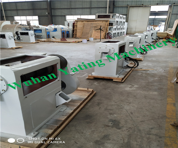 Compact Mini Rice And Flour Mill Steel Frame Rice Whitener 2.5 Ton Per Hour