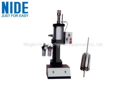 Manualmente cadeia de fabricação do rotor do eixo da armadura para o motor do ventilador de refrigeração do radiador