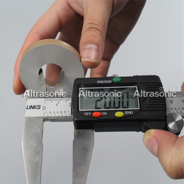 Ultrasonic Ring Piezoelectric Ceramic Materials 20Khz