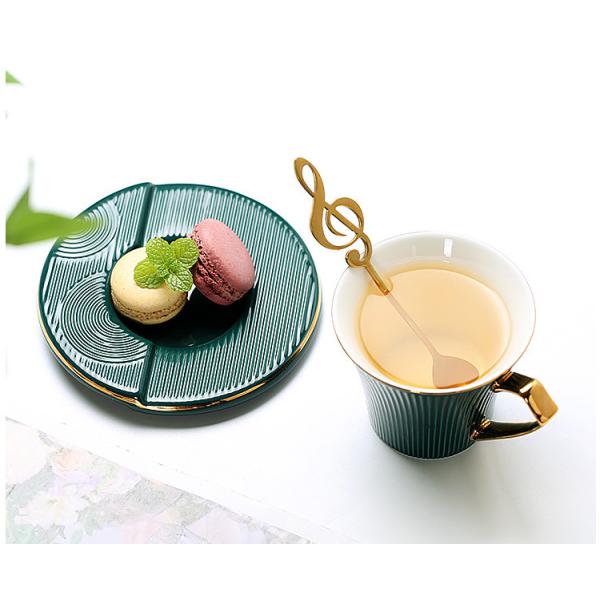 Золото Drinkware изготовленного на заказ после полудня роскошное покрыло керамическую чашку с чашками чая кофе поддонника оптовыми современными незаконными