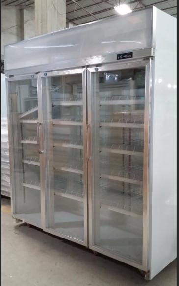 Congelador de vidro ereto da exposição da porta da temperatura de -18~22℃ para o marisco 1700L