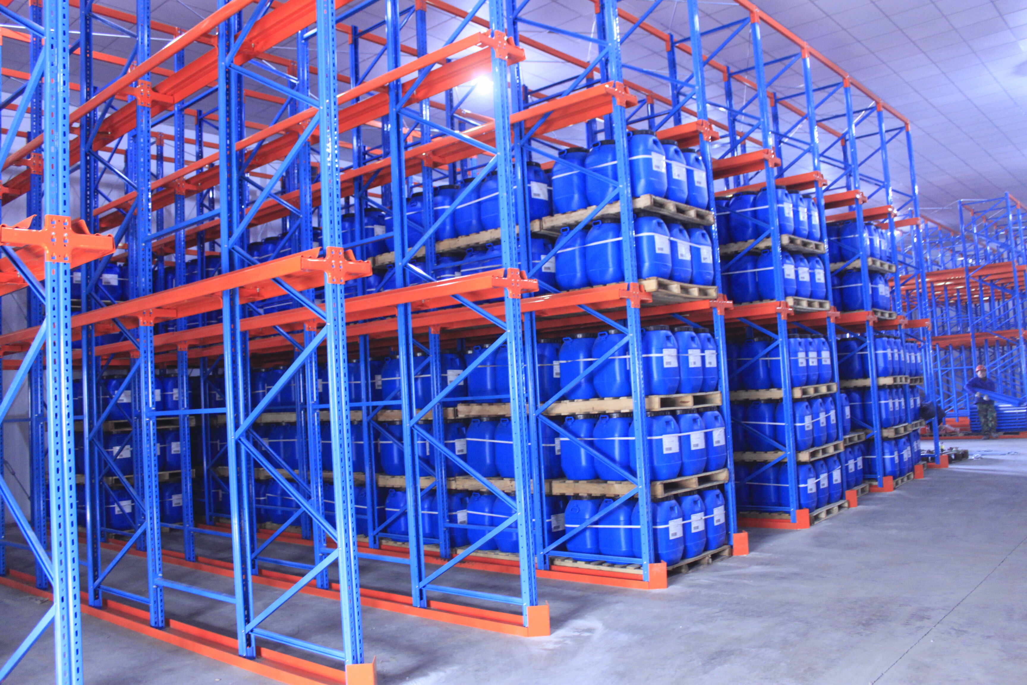 High-Density 5-Level Durable Drive-In Pallet Racking, Steel Storage Racking with Through Racking for Optimized Space Utilization