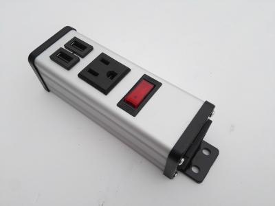 Tira do poder do metal da liga de alumínio com portos de carregamento do Usb para a tabuleta/banco do poder
