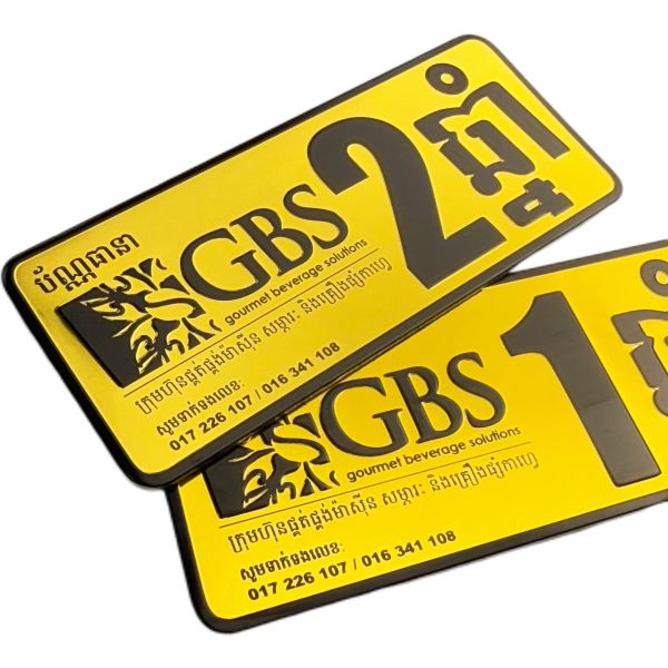 Customized Golden Metal Lable Black Embossed Logo Nameplate For Perfume Bottle