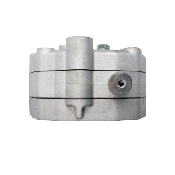 Me760149 6M60 Cyl Head Assy FUSO Части грузовых автомобилей 2010-2021 Тяжелая работа