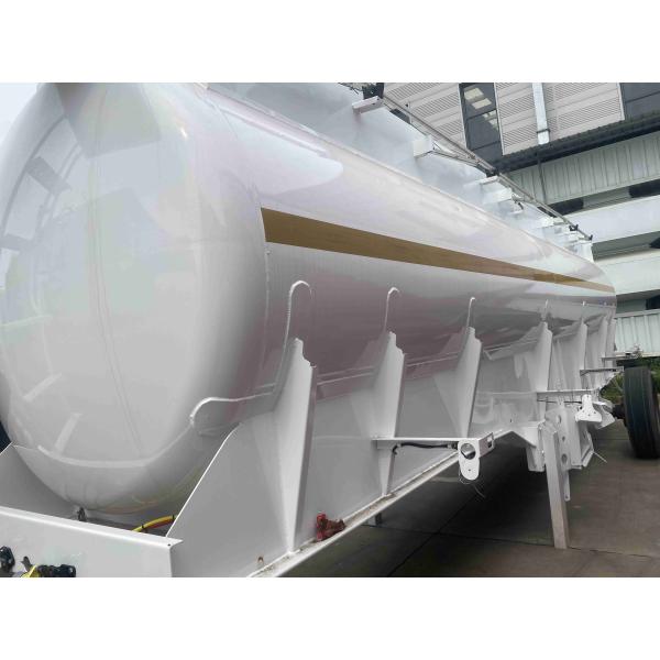 Truck Trailer Solution CIMC Three-Axis Oil Tanker Truck for Safe Transport 30000 kg