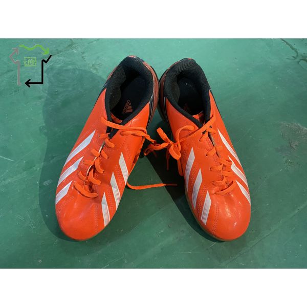 Breathable Mix Size Used Football Shoes Women Second Hand Branded Shoes