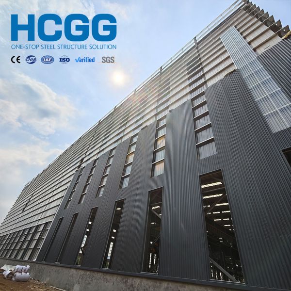 Prefabricated Heavy Duty Steel Workshop With Overhead Crane Machinery Factory Steel Building Eco-Friendly Energy Saving