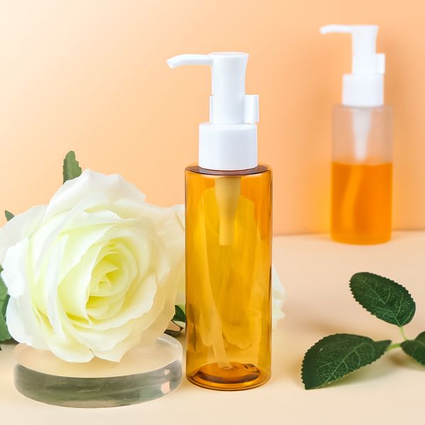 Transparent Plastic Cosmetic Bottle with Lockable Pump Head for Makeup Remover Oil and Lotion in Food-Grade Material