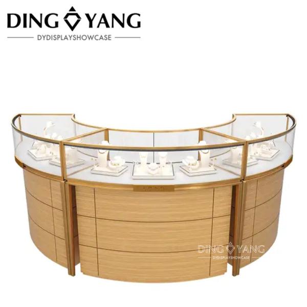 Custom Made Jewellery Display Counter , Beautiful Appearance Firm Structure , Customize Different Light Sources