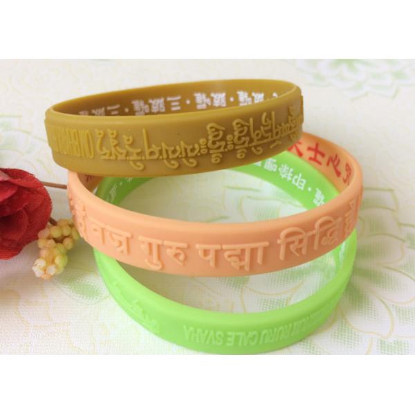 Adult Logo Depressed And Dyed Custmozied Promotional Silicone Rubber Wristbands