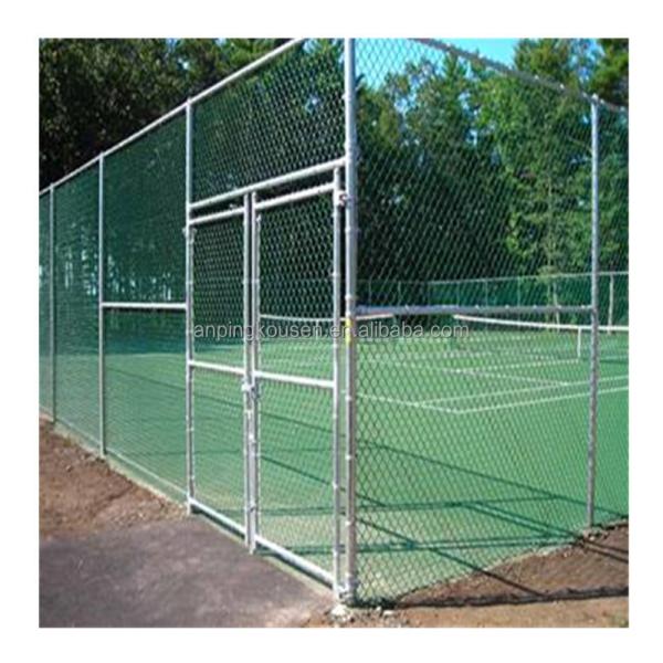 Green Color Stadium Chain Link Fence Cyclon Wire Mesh Playground Fence Made of Steel