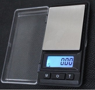 Pocket scale for automatic power-off to save energy 