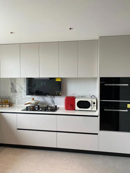 Chinese MDF Modern Flat Panel Melamine Wooden Kitchen Cabinet Furniture