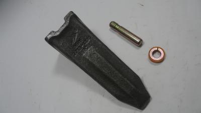 Silver Tooth Point Standard Size 2713-1221 48HRC - 52HRC For Excavator