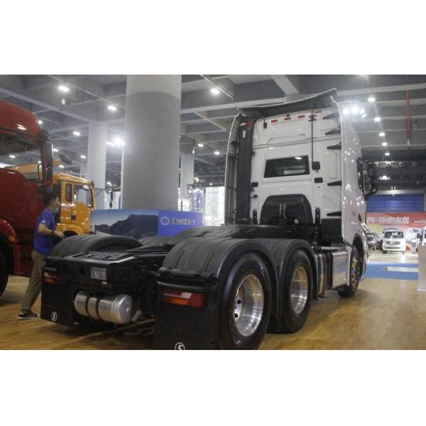 X6000 10 Wheels Euro6 530HP Diesel Engine 6x4 Tractor Unit Truck Transport