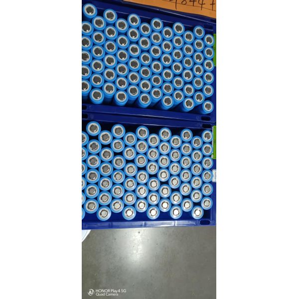 800 Cycles Rechargeable Lithium Ion Battery Pack 18650 3.7V 2600mah 3000mah
