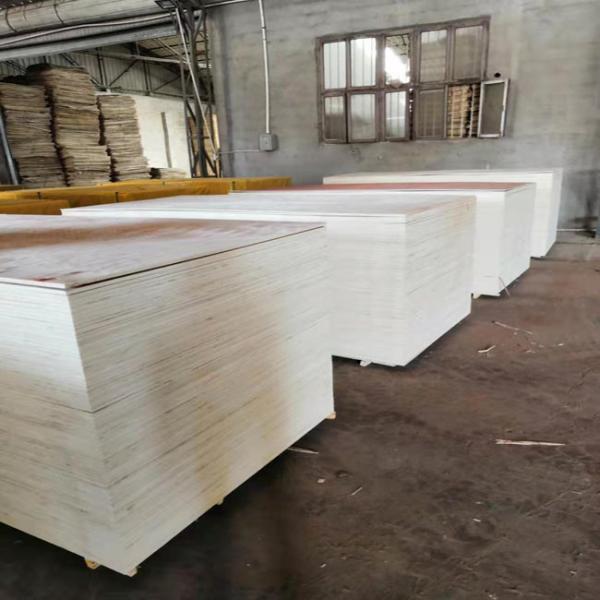 E1 Glue Okoume Plywood Furniture Decoration , Durable 9mm Plywood