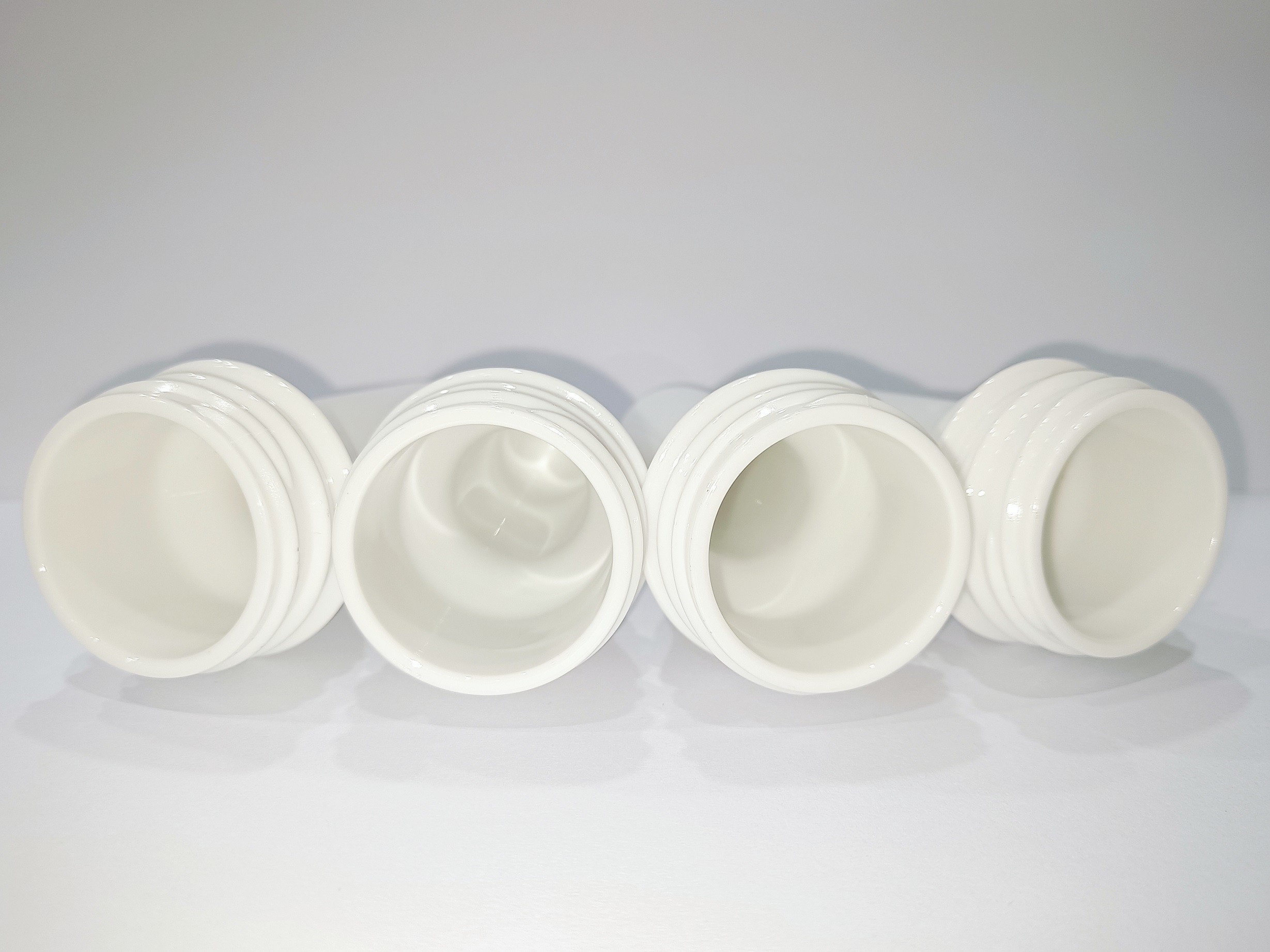 Напиток ЛЮБИМЦА разливает опционный цвет по бутылкам 28mm 38mm подгоняют размер с крышкой