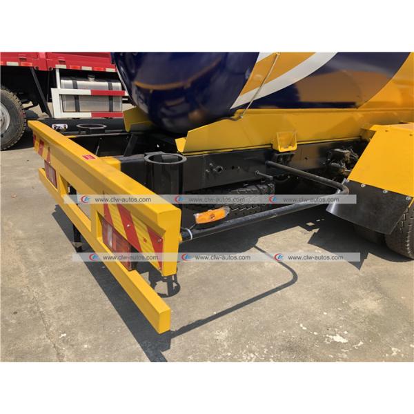 Sinotruk HOWO 8000liters 8cbm LPG Bobtail Truck 3ton 4ton Road Tanker LPG Gas Delivery Truck