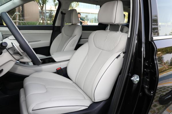 Hyundai Palisade 2023 3.5L Automatic 2WD Gl with Left Steering and Manual Gearbox
